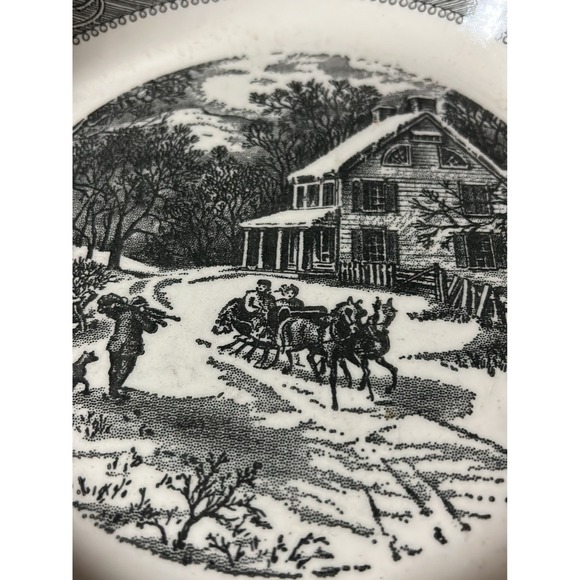 Plate - Picture 4 of 5